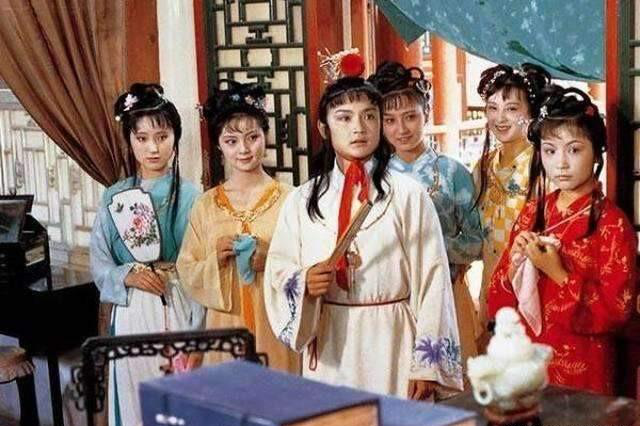 陈晓旭弹古琴_古琴弹奏囍_古琴独奏十大名曲欣赏赵晓霞